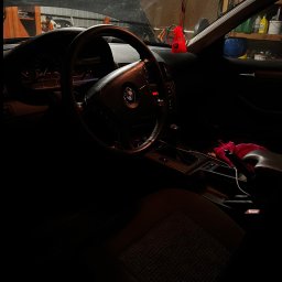 Kompleksowe czyszczenie środka auda