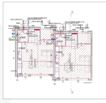 Schemat instalacji sanitarnych mieszkania z oznaczeniami punktów wodnych i kanalizacyjnych, widok z góry, rysunek techniczny z detalami.