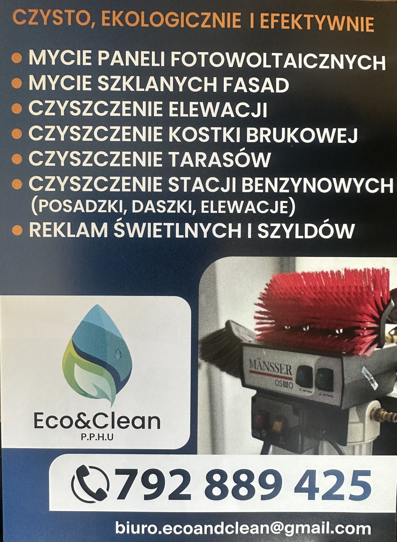 Ogłoszenie firmy Eco&Clean: mycie paneli fotowoltaicznych, elewacji, kostki brukowej, tarasów, stacji benzynowych, reklam świetlnych. Widoczny sprzęt do czyszczenia.