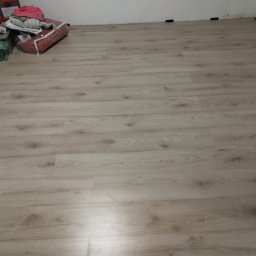 Układanie paneli Wieliczka 4