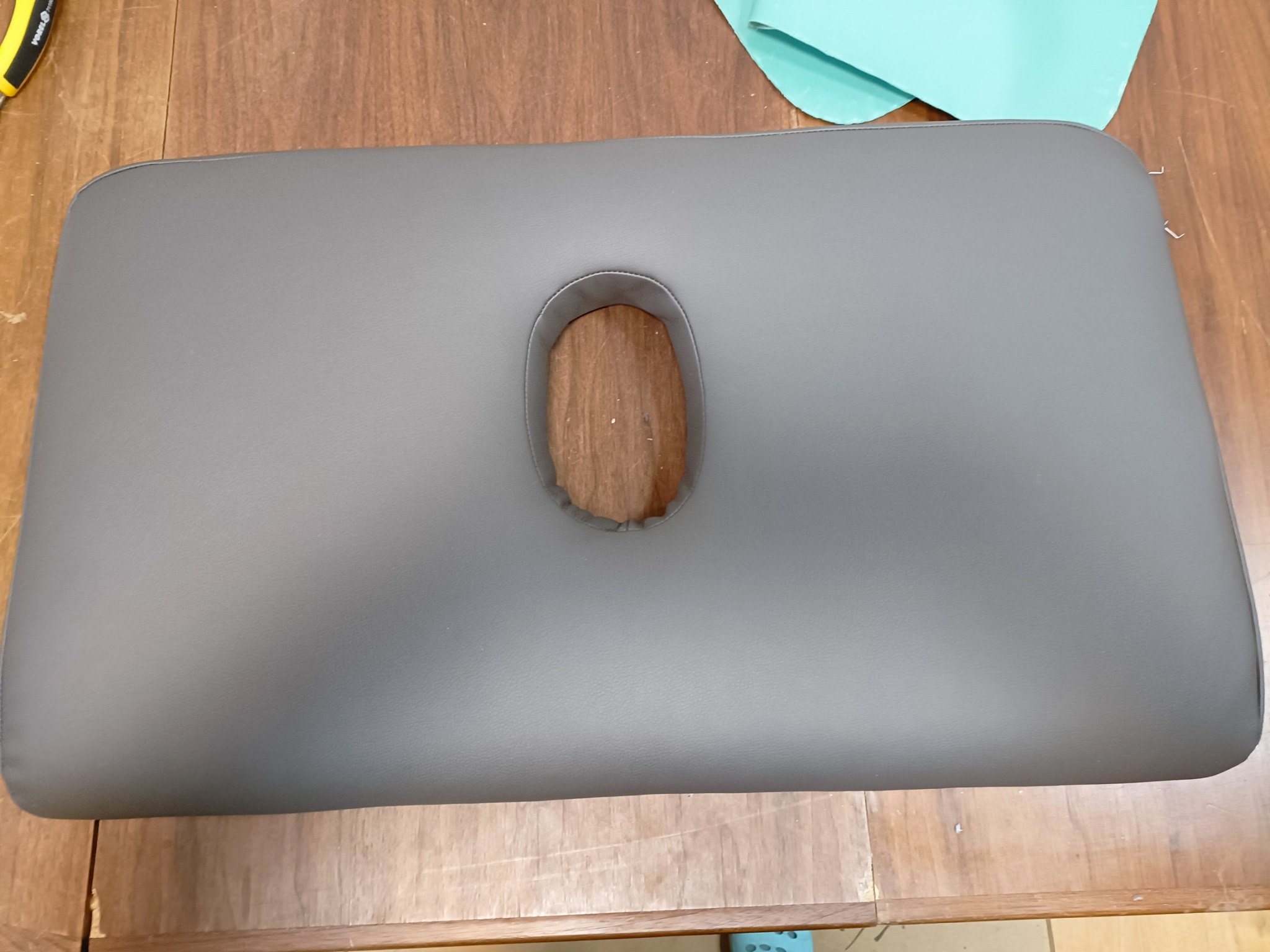 Wymiana tapicerki - kozetka lekarska