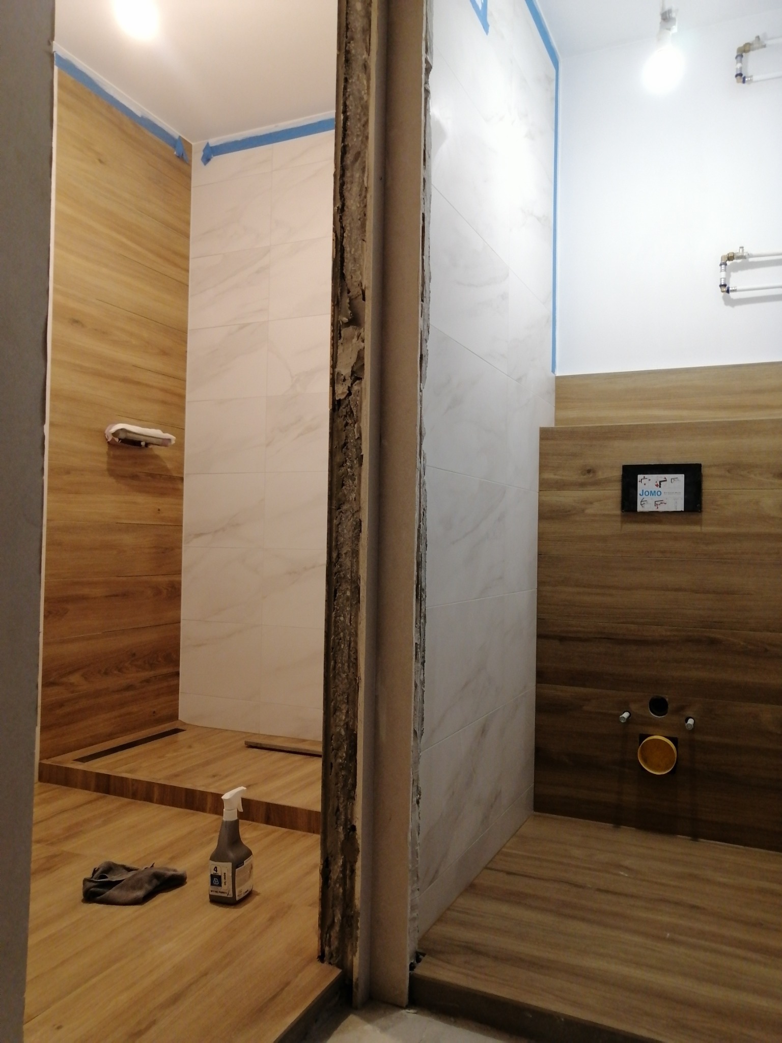 na zdjęciu uchwycona łazienka i wc na Retkini