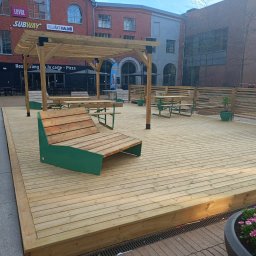 GoldenHand - Zrealizowany projekt tarasu dla jednych z galerii handlowych