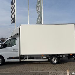 Dysponuję busem kontener z windą, paleciak na wyposażeniu oraz pasy transportowe. 
Zapraszam do kontaktu:)