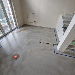 FLOOR 4 U Iwona Złotkowska-Kalata - Wylewanie mas wygładzających
