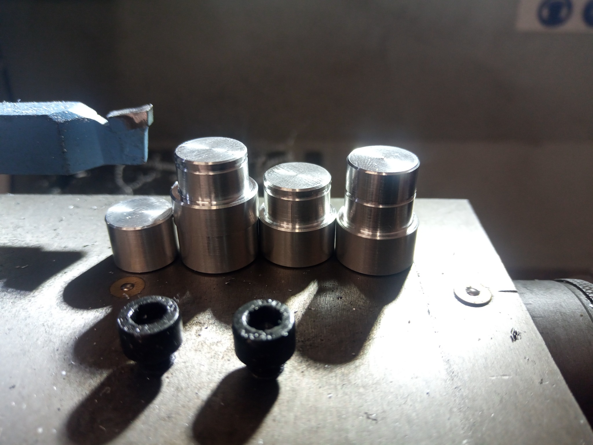 Piny aluminiowe wykonane w tolerancji h9