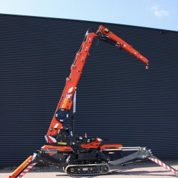 Montaż płyt warstwowych Zambrów 1