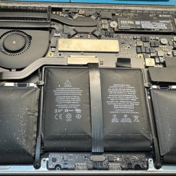 Wymiana baterii Macbook