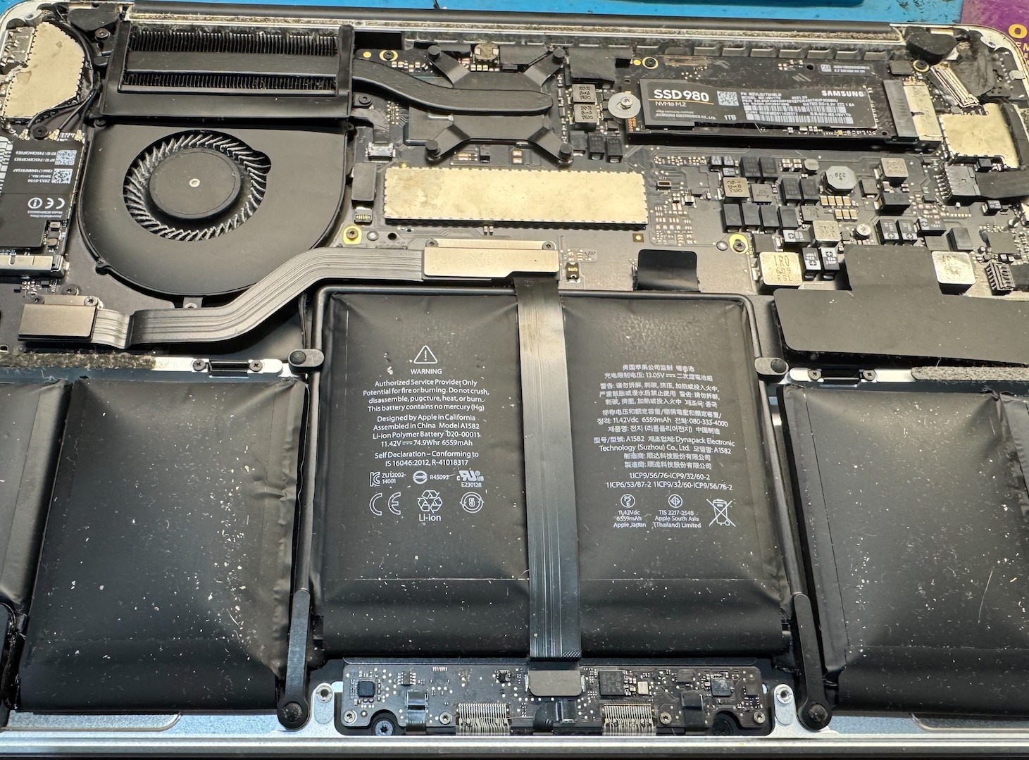 Wymiana baterii Macbook