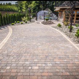 Układanie kostki brukowej Obra 4