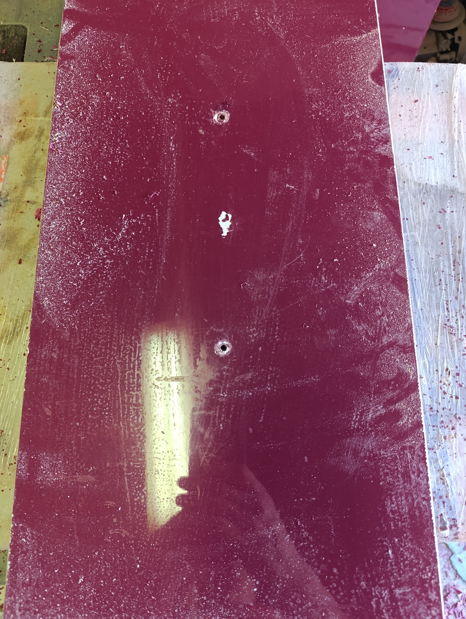 Usunięcie starego lakieru na frontach, malowania w kremowy kolor