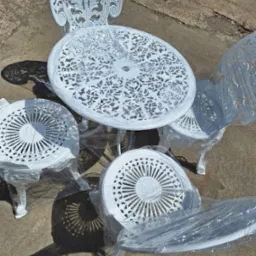 wykonujemy renowacje zabytkowych mebli.