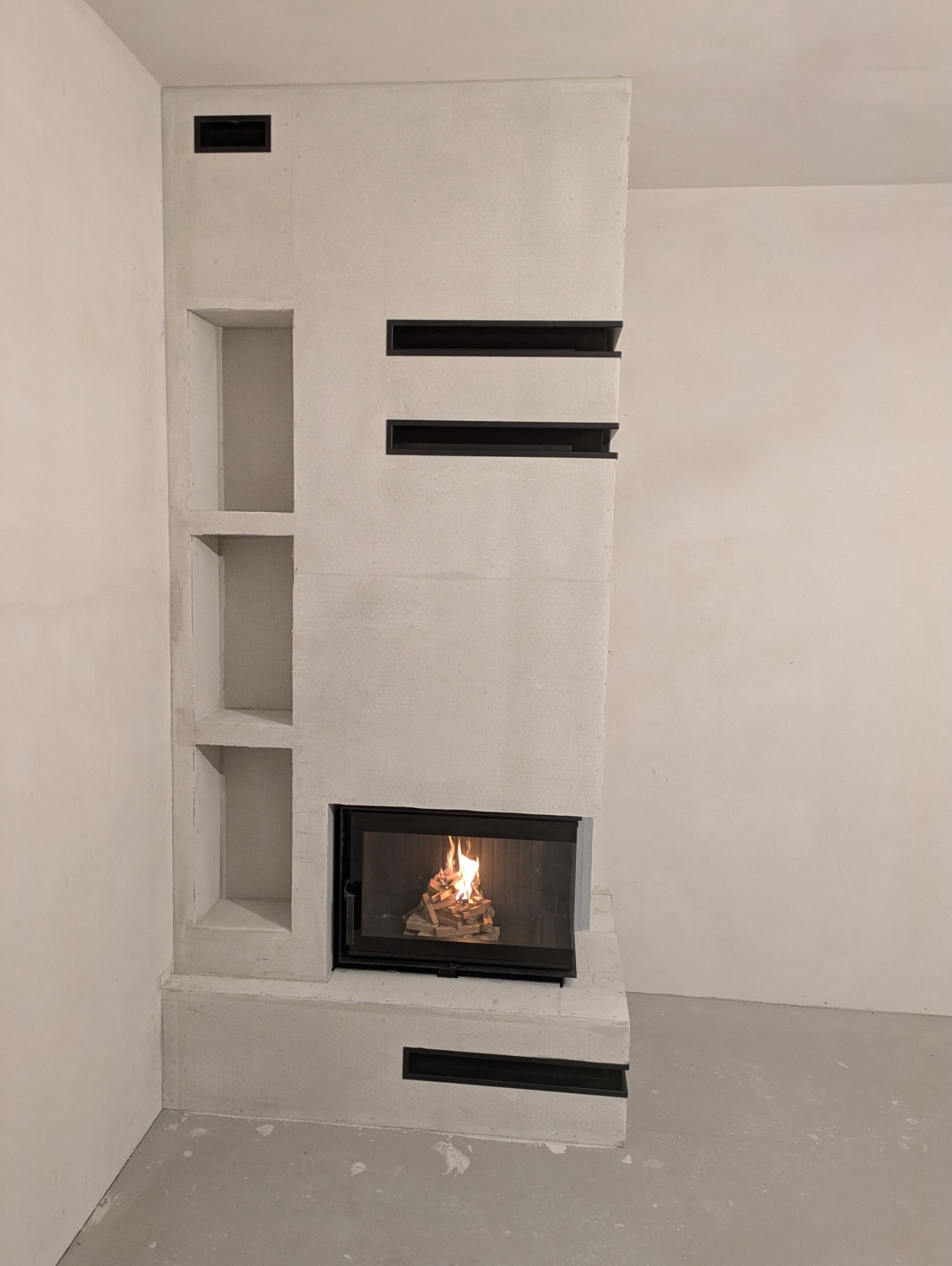 Wnęka i półki wykonane ściśle według wizji klienta.