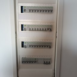 Michał Wr&oacute;bel - Instalacja Domofonu Stargard