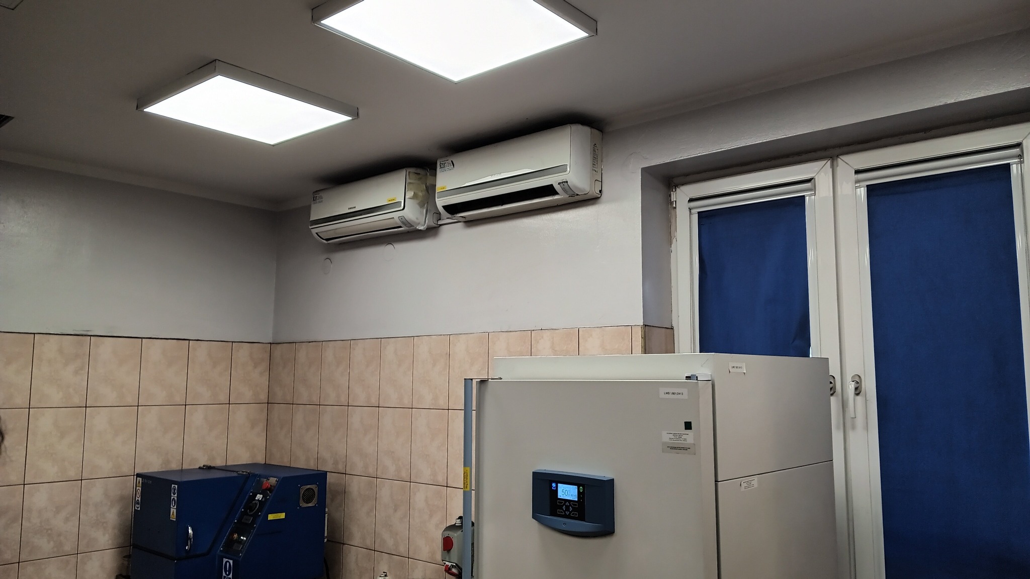 Bogdanka; 2 klimatyzatory Samsunga, które pracowały w układzie naprzemiennym czekają na wymianę.