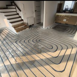 Frezowanie pod ogrzewanie podłogowe podczas wymiany podłogi