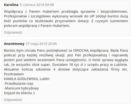 Zrzut ekranu z pozytywnymi opiniami klientów, w których podkreślono profesjonalizm i skuteczność usług. Wspomniano o dotacjach i wsparciu w zakładaniu firmy.