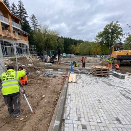 Układanie kostki brukowej Opatów 1