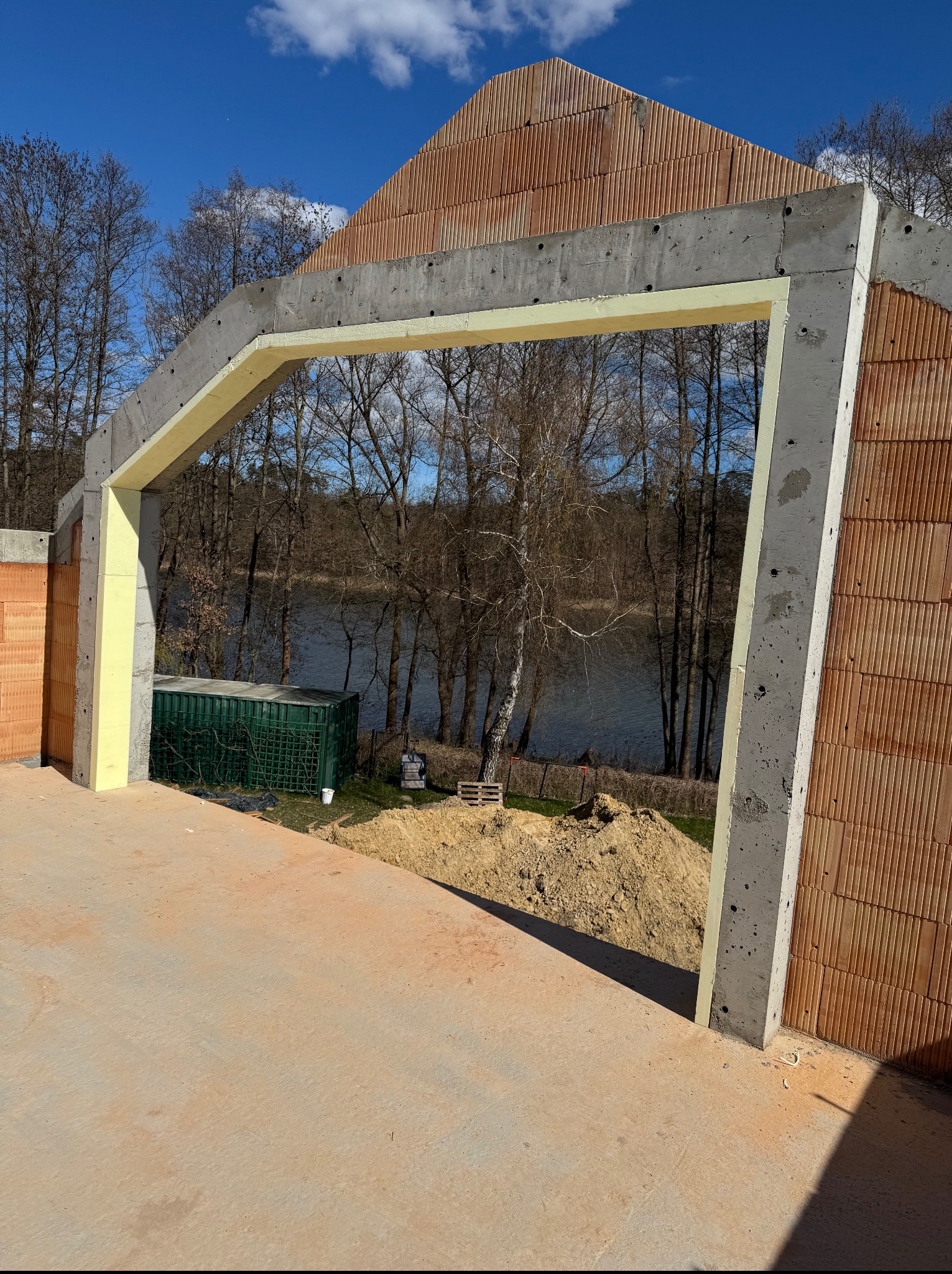 Obróbka okien pod ciepły montaż