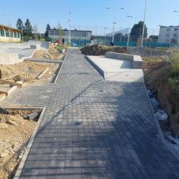 Układanie kostki brukowej Koło 3