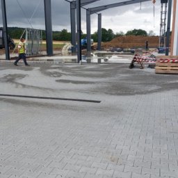 Układanie kostki brukowej Koło 4