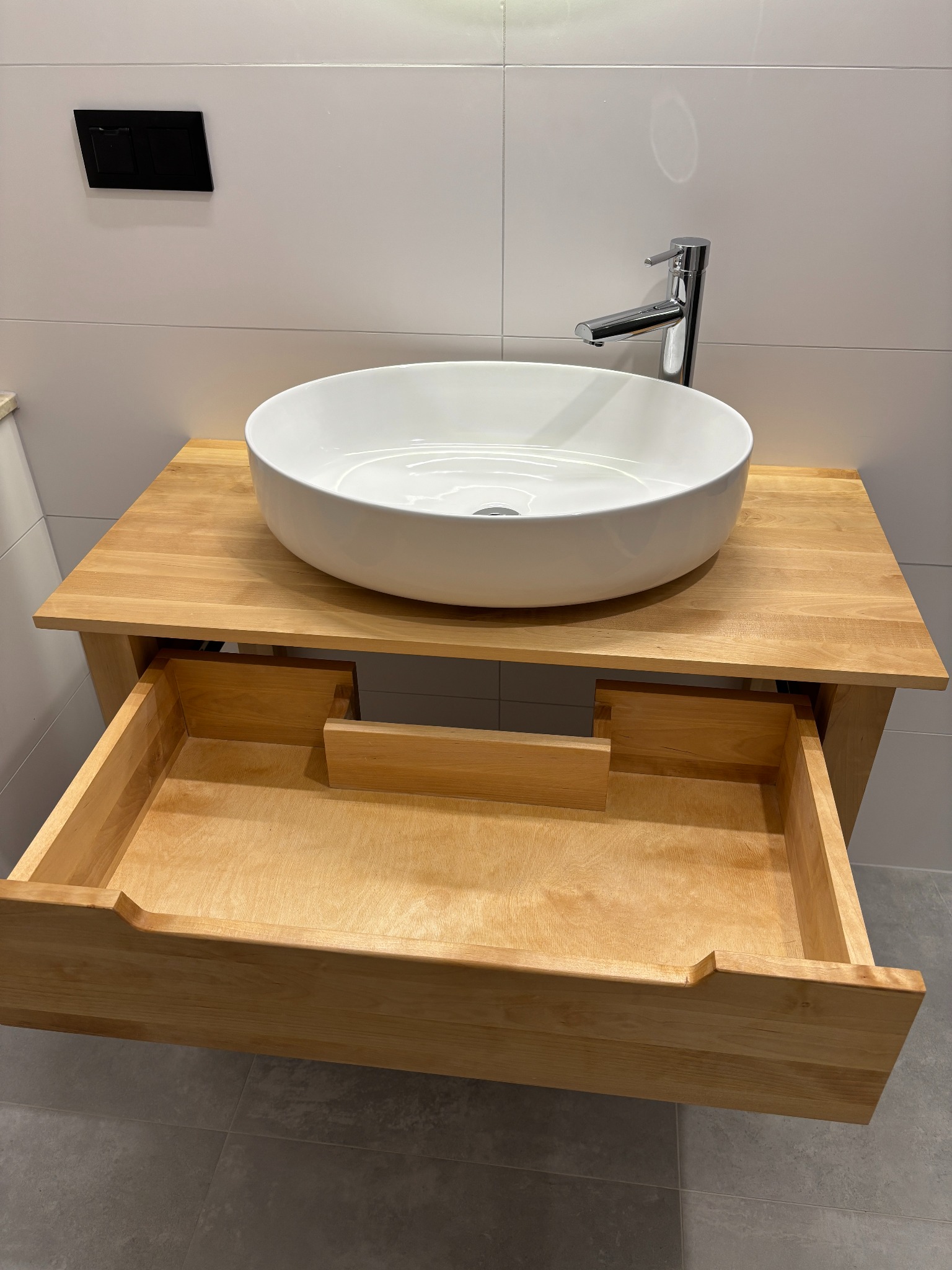 Szafka pod umywalkę, drewno lite brzozowe olejowane