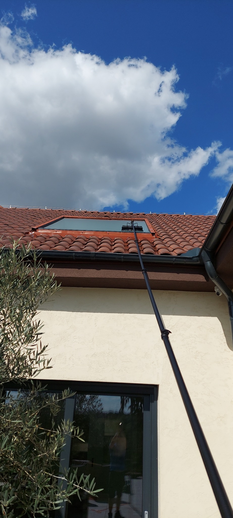 Mycie okien dachowych, świetlików.