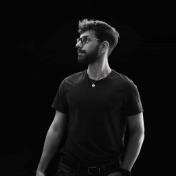 Marek Wrona - Dom Mediowy Kraków