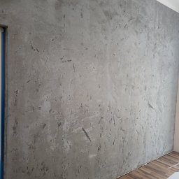 Ostatnia realizacja, efekt betonu ale też księżyca 