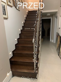 Schody dębowe przed renowacją