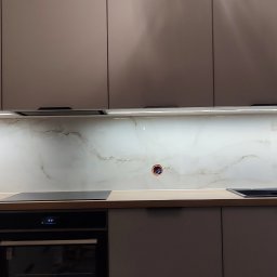 Glazurnik Trzebnica 3