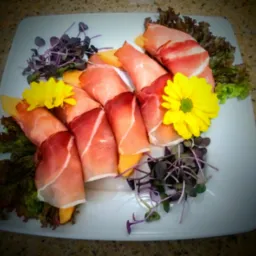 Szynka parmeńska z melonem