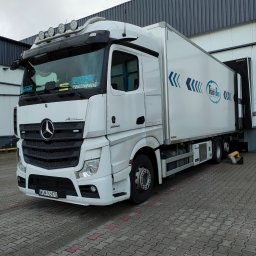 Transport busem Warszawa 4