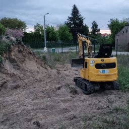 Minikoparka Poznań - Koparka przy pracy