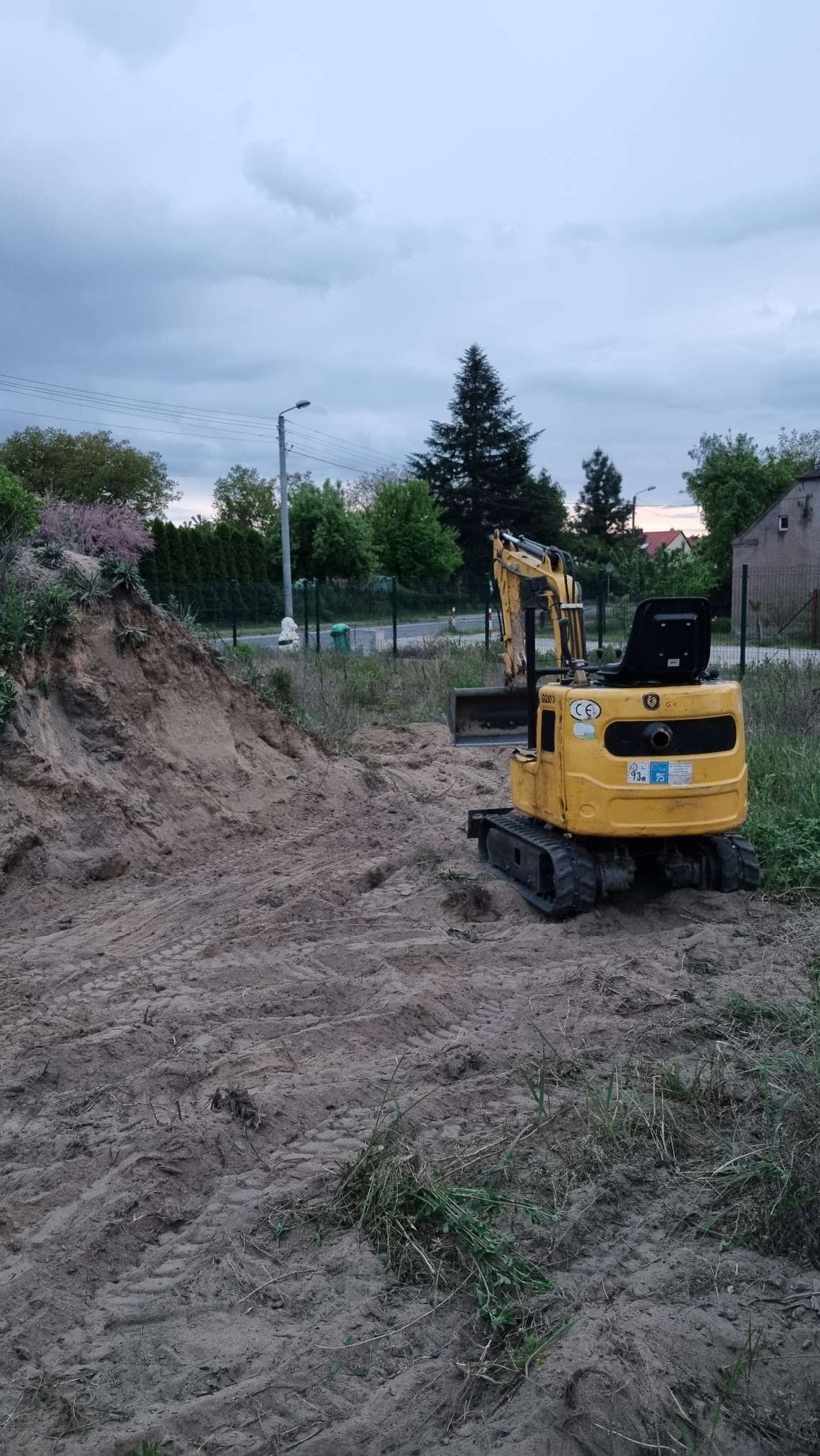 Minikoparka Poznań - Koparka przy pracy