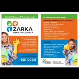 Reklama firmy sprzątającej Zarka z uśmiechniętą kobietą w rękawicach i środkami czystości. Oferta obejmuje sprzątanie domów, biur, po remontach i inne.