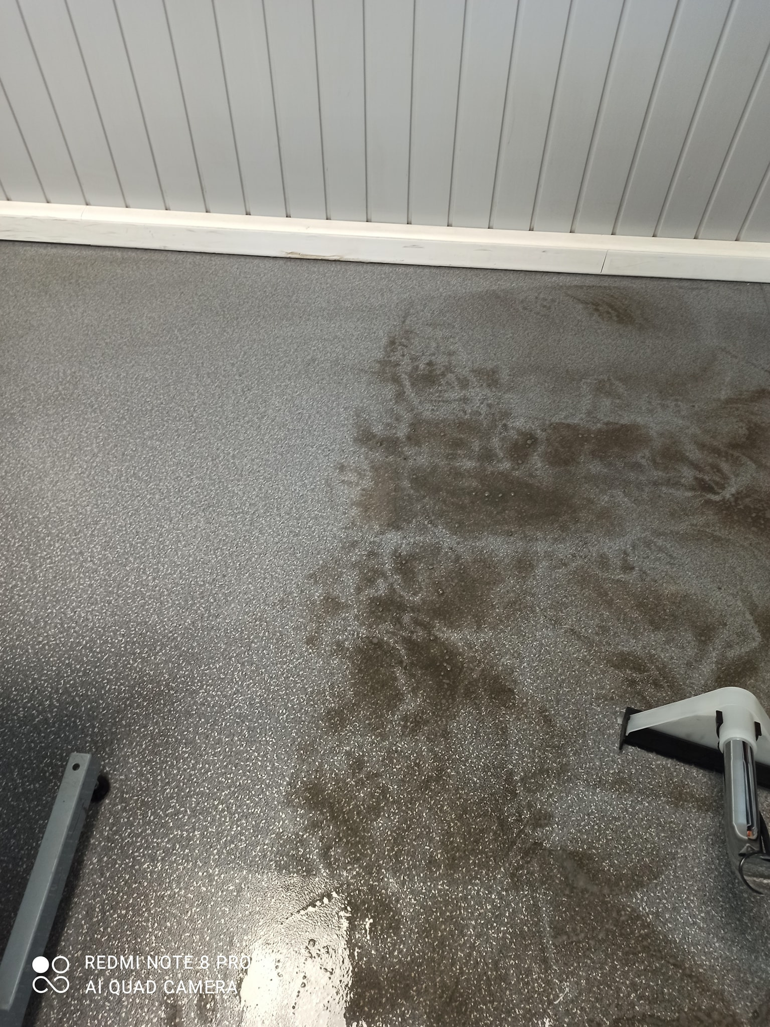 Czyszczenie linoleum w biurze powierzchnia 50m2