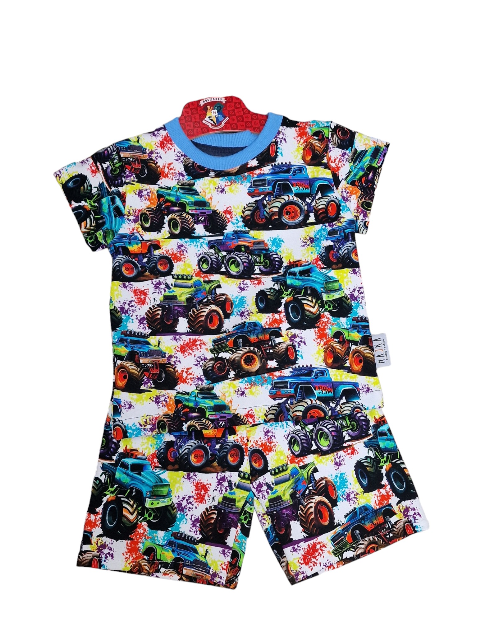 koszulka oraz krótkie spodenki- przykładowy wzór