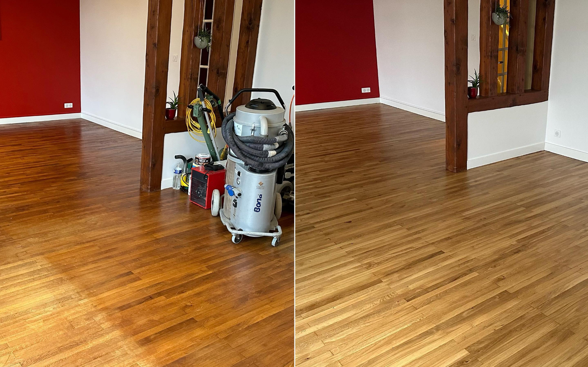 Porównanie połowy wycyklinowanej podłogi z drewna, z widoczną maszyną Bona na kółkach i akcesoriami, na tle czerwonej ściany i drewnianej kolumny.