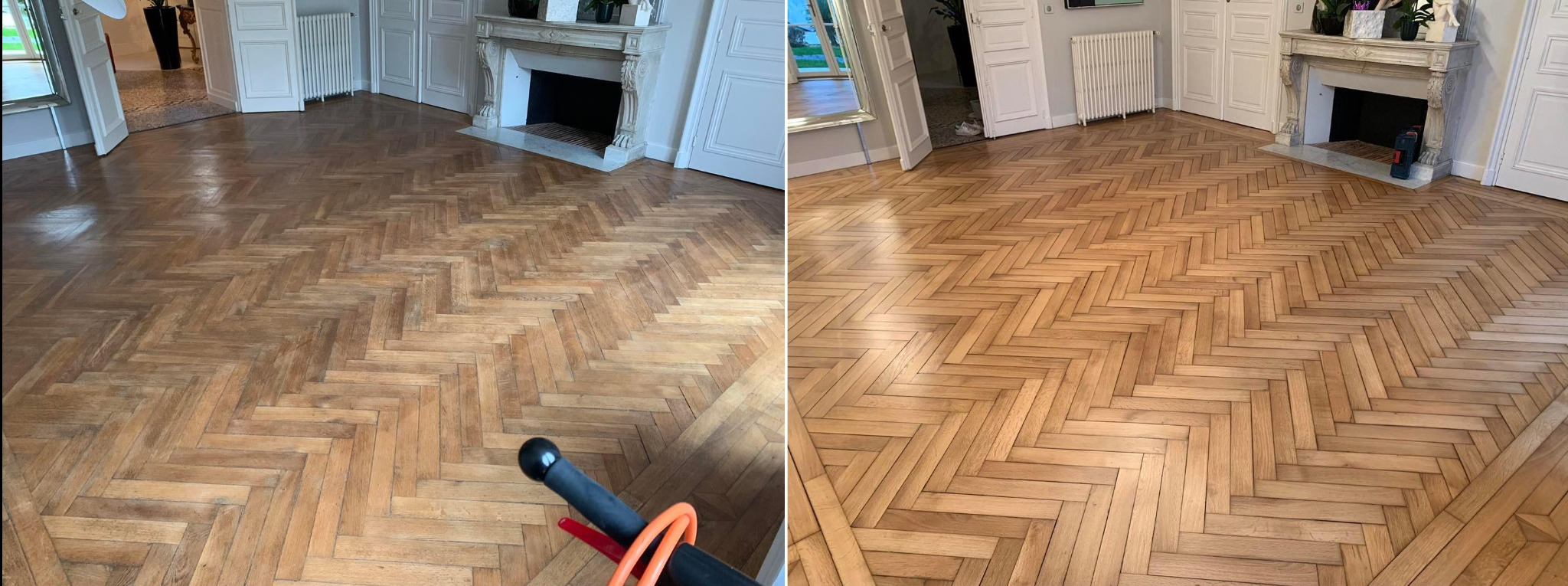 Parkiet w jodełkę po renowacji, widoczne różnice w kolorze i połysku. Po lewej stan przed, po prawej odnowiona powierzchnia, w tle kominek i drzwi.