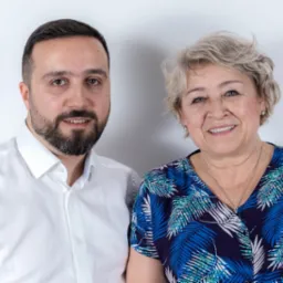 Praca zespołowa to podstawa do sukcesu.