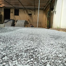 Układanie kostki brukowej Płoskinia 1