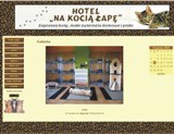 Zrzut ekranu strony internetowej hotelu dla kotów 'Na kocią łapę' z widoczną galerią zdjęć. W centralnej części widoczne jest zdjęcie wnętrza hotelu z wielopoziomowymi legowiskami dla kotów...