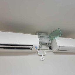 MEGAZORD - Praca naprzemienna klimatyzacji Daikin w pomieszczeniu serwerowni