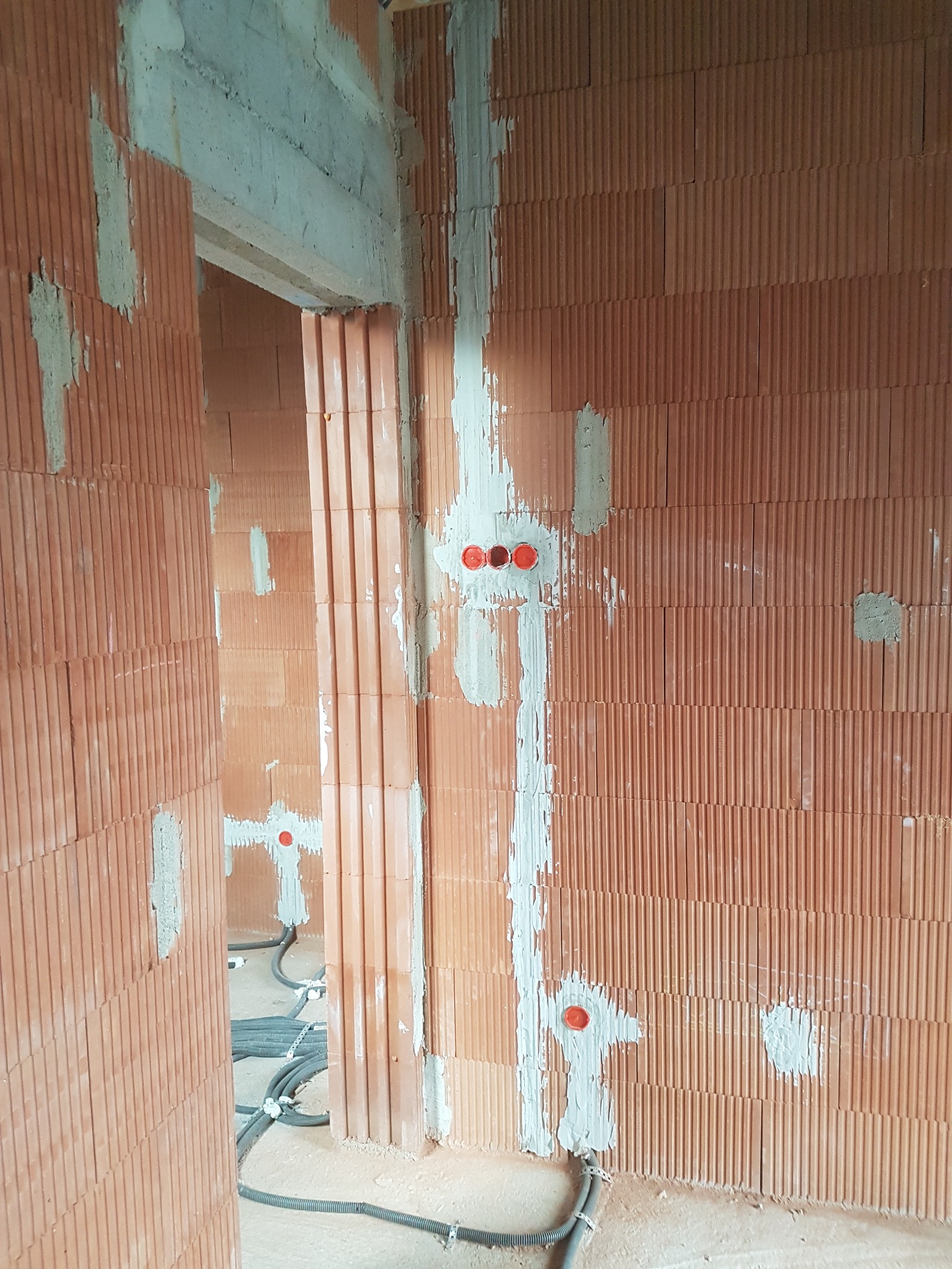 Kompleksowa instalacja elektryczna dla naszego klienta w Katowicach.