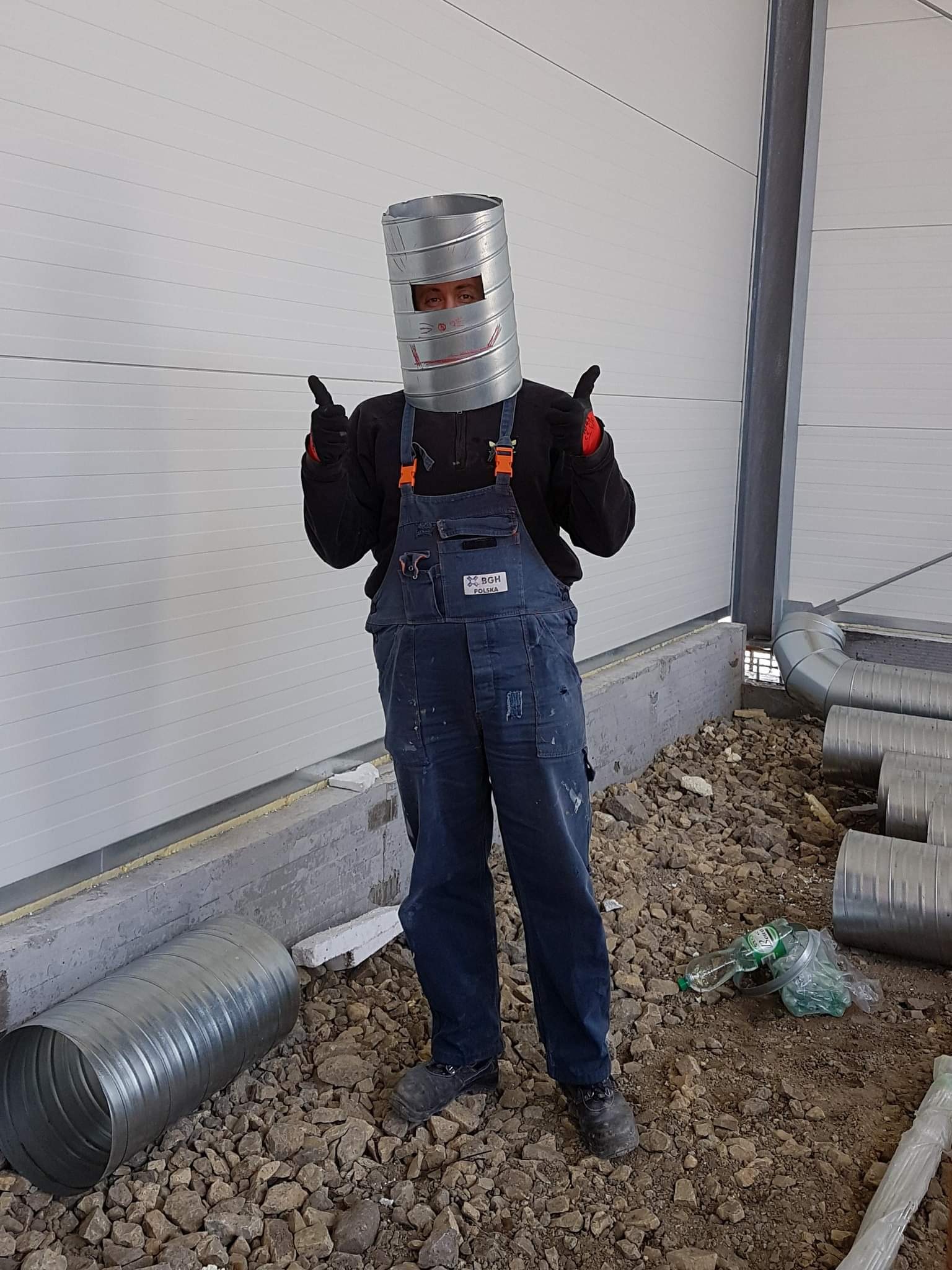 A tutaj Rycerz Wentylacyjny sprawdza czy już do nas piszesz :)