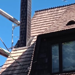 Wyburzyliśmy i postawiliśmy na nowo ponad 13 metrowy komin.