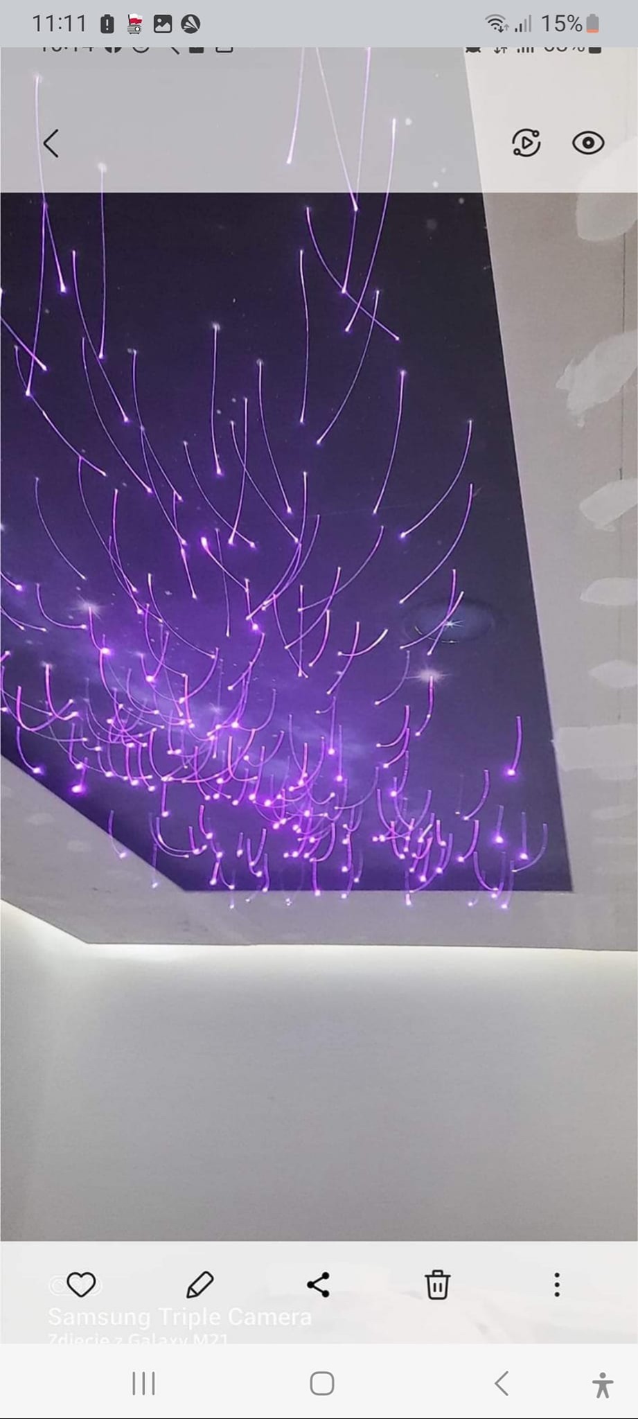 Sufit podwieszany z oświetleniem swiatłowodowym