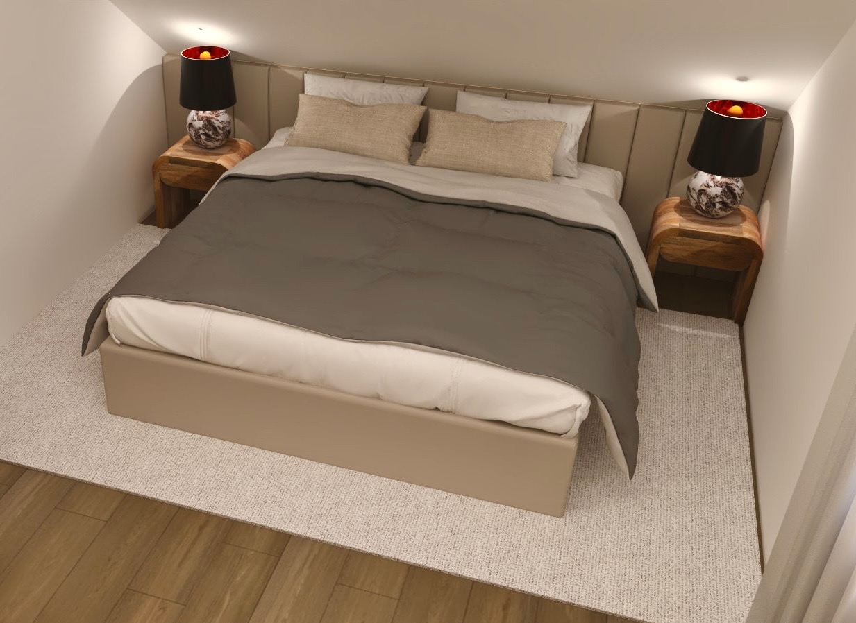 Neutralna sypialnia na poddaszu: beżowe łóżko, drewniane stoliki nocne z lampkami, teksturowany dywan. Ukośne ściany dodają przytulności.