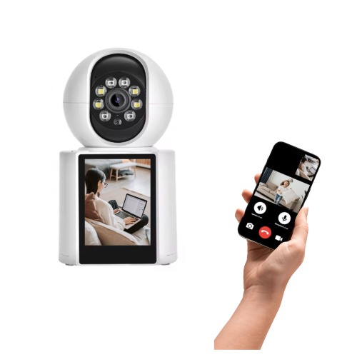 Kamera IP z podglądem na żywo na smartfonie, prezentująca obraz z wnętrza domu. Widoczny ekran kamery z osobą pracującą na laptopie i podgląd z telefonu z dzieckiem.